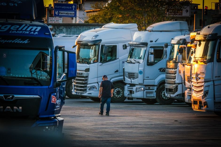 Restrições de Peso e Dimensões em Períodos Eleitorais: O Papel da Fiscalização Rodoviária